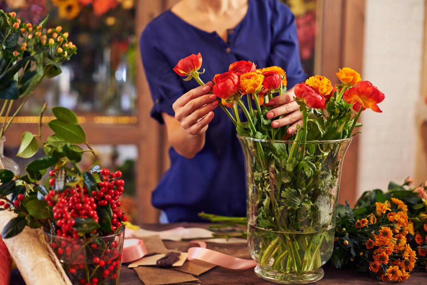 Fresh Flowers vs Preserved Flowers: Which Should You Get?